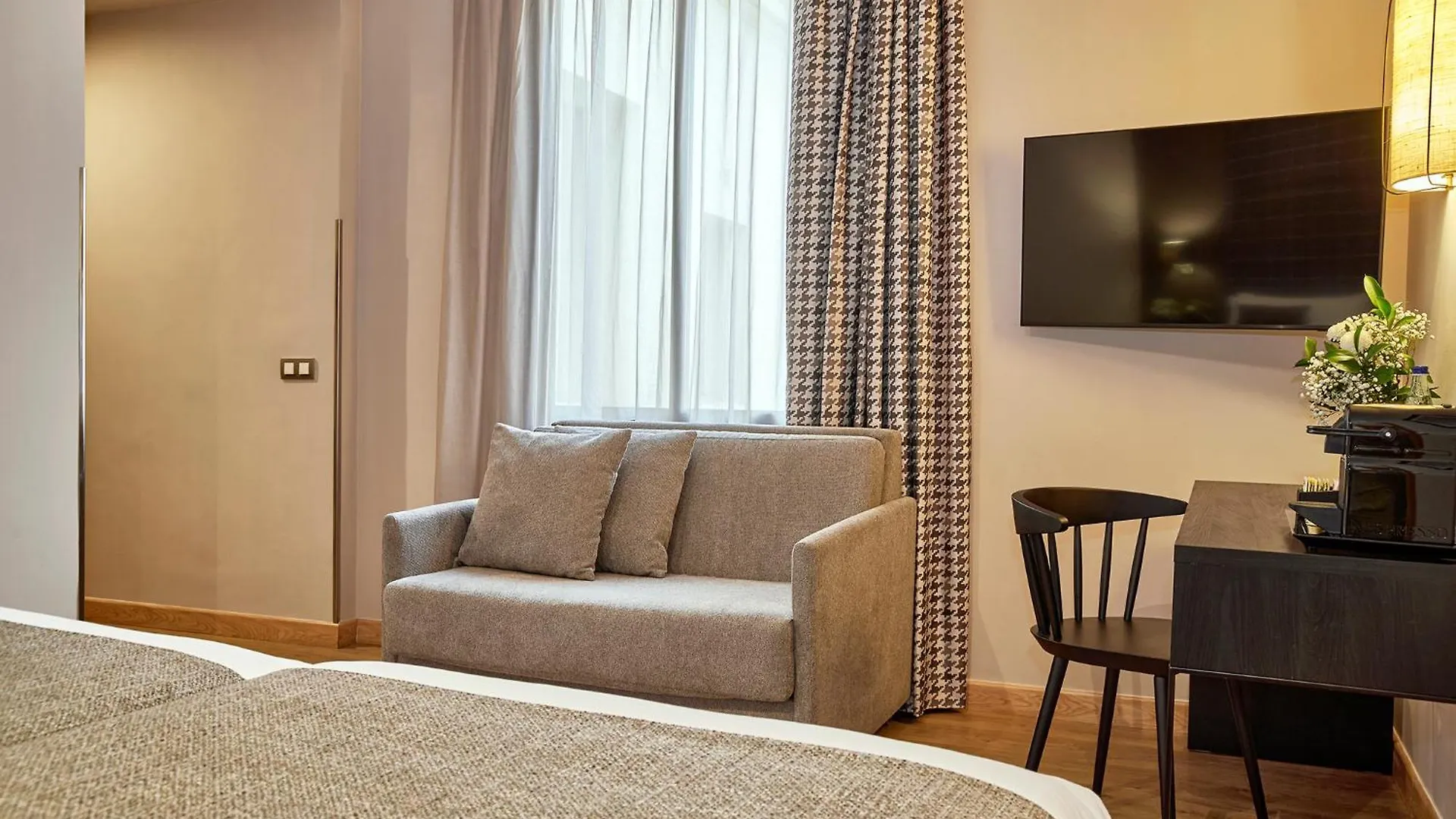 ***  Hesperia Barcelona Barri Gotic Hotell Spanien